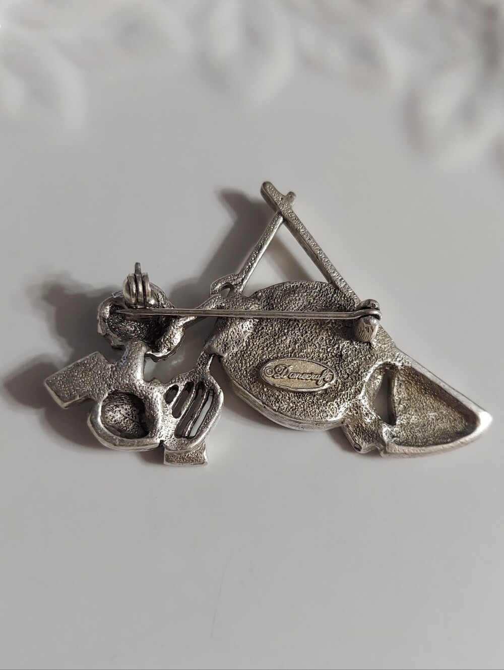 Vintage Danecraft Pewter-Matte Silver/Garden Party Tools Brooch/Pin - Picture 6 of 7